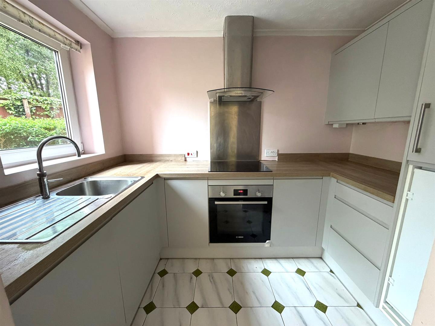 St. Helens Road, Swansea, SA1 4DH